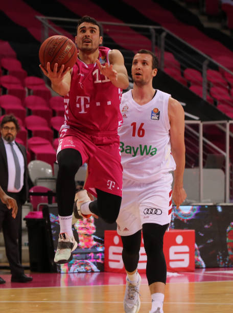 雅得青年人 雅得青年人