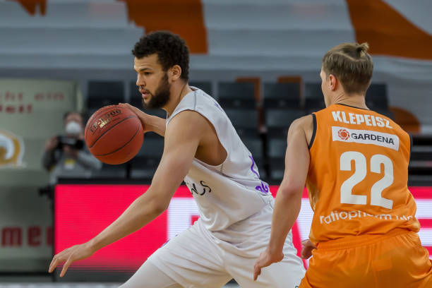 活运用和球 活运用和球